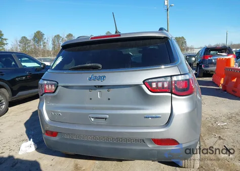 2020 Jeep Compass Latitude 4X4 из США, поврежденный, VIN 3C4NJDBB1LT166978